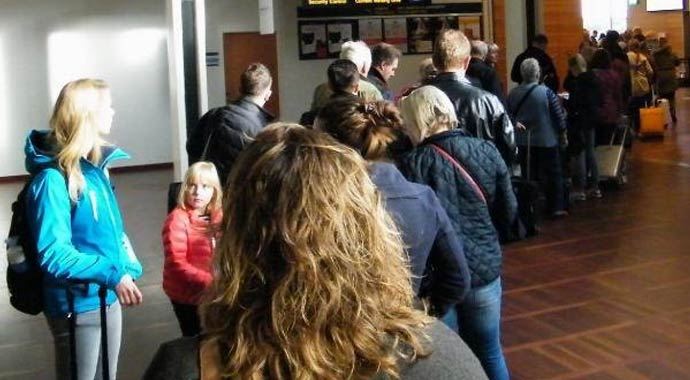 AB havaalanlarında 'sıkı yönetim' başlıyor AB havaalanlarında 'sıkı yönetim' başlıyor