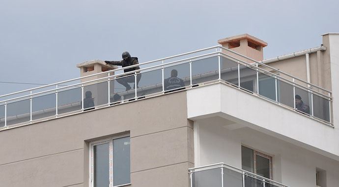 İzmir'de rehine krizi böyle sona erdi İzmir'de rehine krizi böyle sona erdi