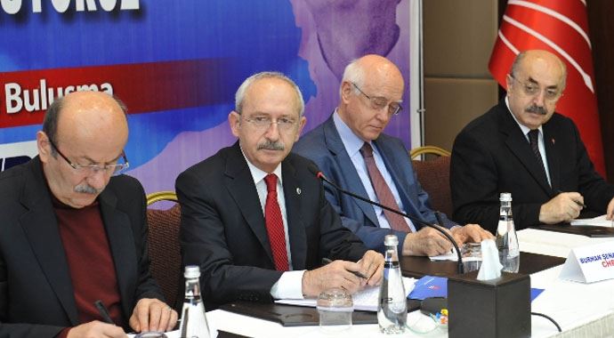 Kılıçdaroğlu'ndan veli toplantısı Kılıçdaroğlu'ndan veli toplantısı