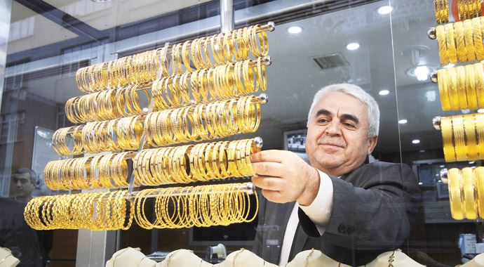 Sevgililer gününde hediye alacaklar dikkat!