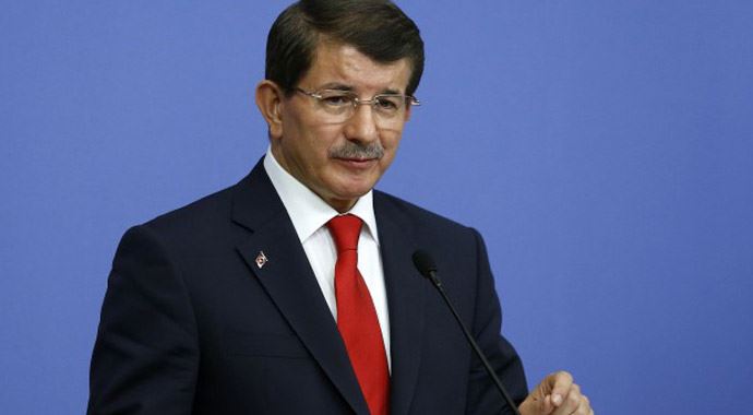 Başbakan Davutoğlu: 'Kadına uzanan elleri kıracağız' Başbakan Davutoğlu: 'Kadına uzanan elleri kıracağız'