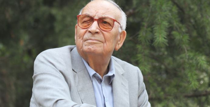 Yaşar Kemal'den haber var Yaşar Kemal'den haber var