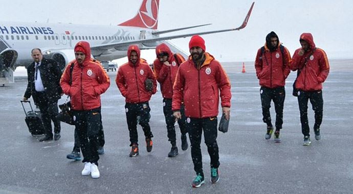 Galatasaray kafilesi Sivas'ta Galatasaray kafilesi Sivas'ta