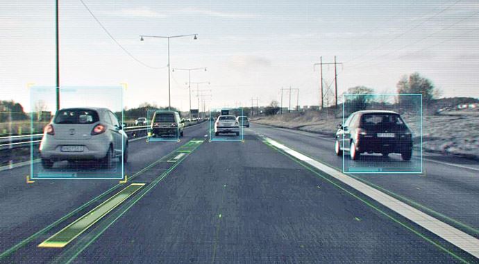 Sürücüsüz otomobiller trafikte de gidebilecek