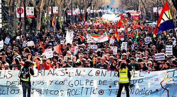 İspanya&#039;da kemer sıkma protestosu