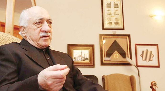 Gülen'e 2 şok! Suç: Casusluk, Karar: Yakalama Gülen'e 2 şok! Suç: Casusluk, Karar: Yakalama