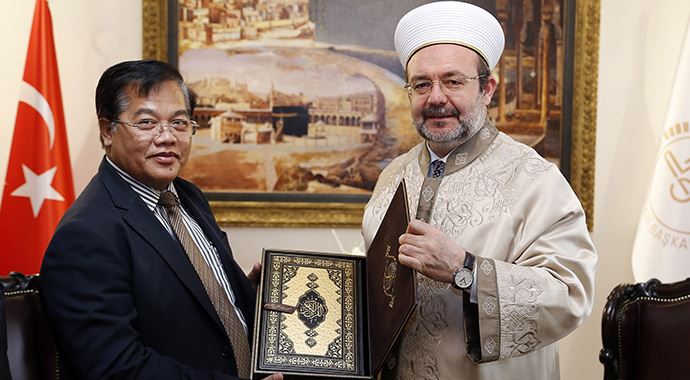 Kamboçyalı Bakan Hasan&#039;dan TDV&#039;ye ziyaret