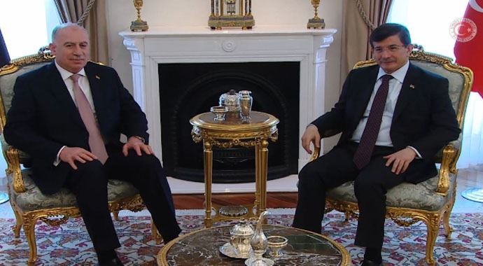 Davutoğlu  Irak Cumhurbaşkanı Yardımcısıyla görüştü