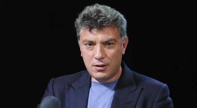 Rus muhalif Nemtsov ölü bulundu!