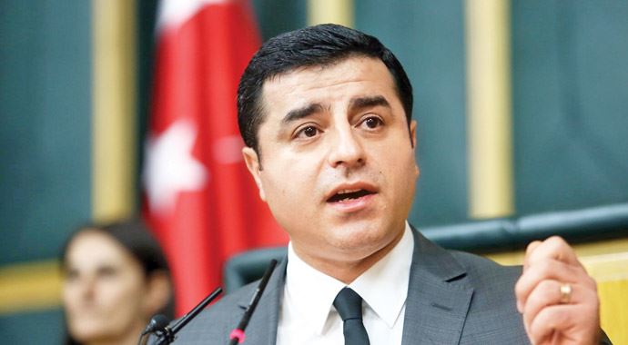 HDP Genel Başkanı Demirtaş: Kimlik siyasetini artık bıraktık HDP Genel Başkanı Demirtaş: Kimlik siyasetini artık bıraktık