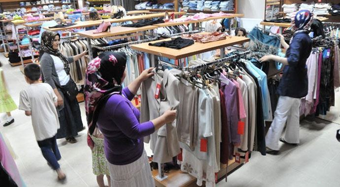 Yardıma muhtaçlar için Beyoğlu&#039;nda sosyal market açıldı