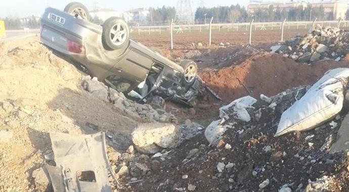 Takla atan araçta can pazarı: 5 yaralı