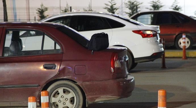 AVM otoparkında bomba paniği AVM otoparkında bomba paniği