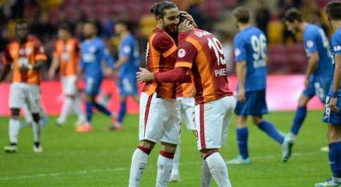 Galatasaray&#039;ın rakibi belli oldu
