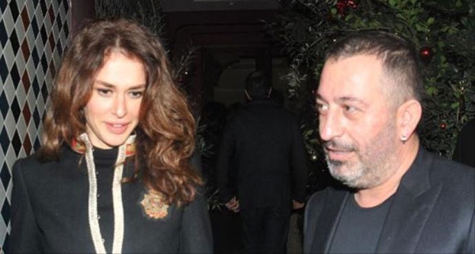 Ayşe Hatun Önal ile Cem Yılmaz'ın ayrılık nedeni belli oldu Ayşe Hatun Önal ile Cem Yılmaz'ın ayrılık nedeni belli oldu