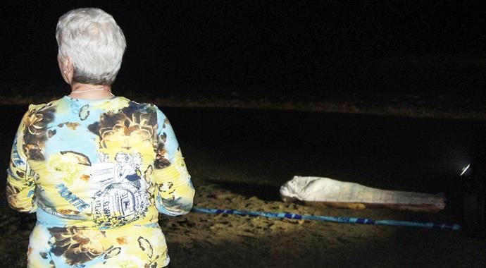 3 saattir haber alamadığı sevgilisinin cesedini sahilde buldular