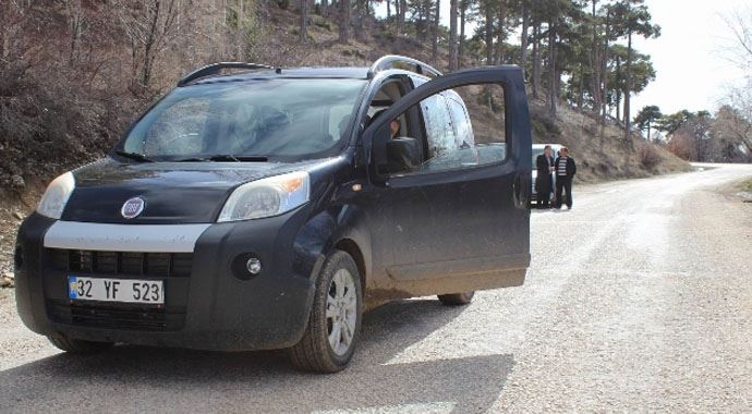 Bu yolda arabalar kendi kendine gidiyor!