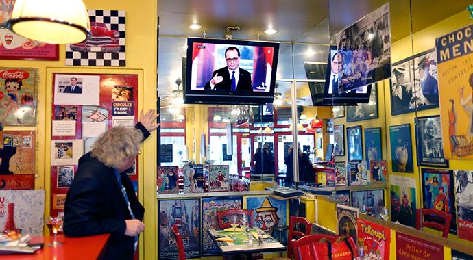 Hollande: 'Fransa'da terör tehditi sürüyor'