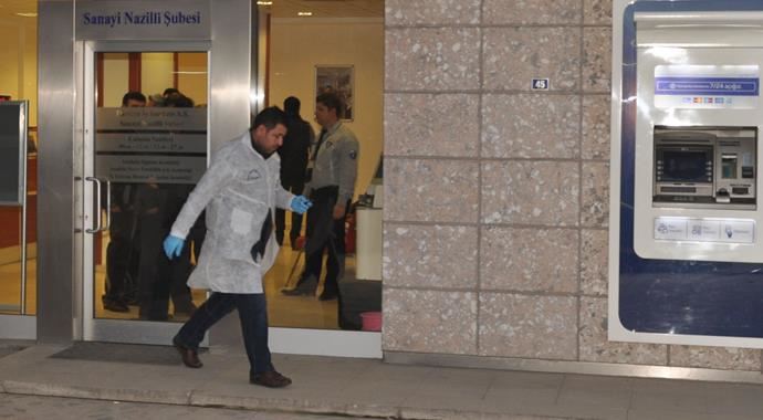 Aydın'da banka soydular! Aydın'da banka soydular!