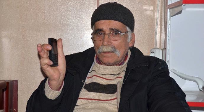 Yeni emekli olmuştu, 29 bin lirasını kaptırdı! Yeni emekli olmuştu, 29 bin lirasını kaptırdı!