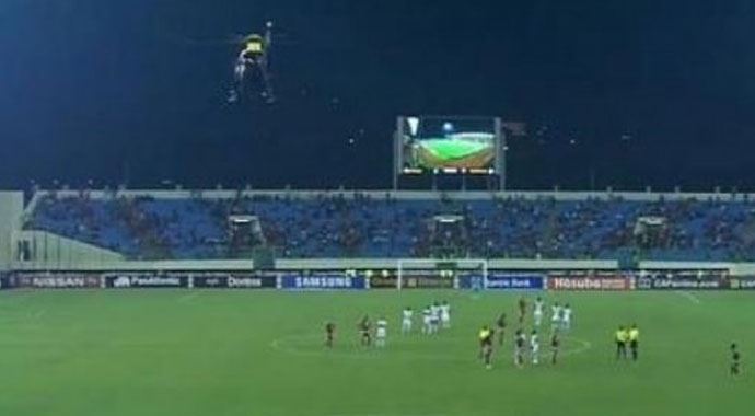 Dev yarı finale helikopterli müdahale! Dev yarı finale helikopterli müdahale!