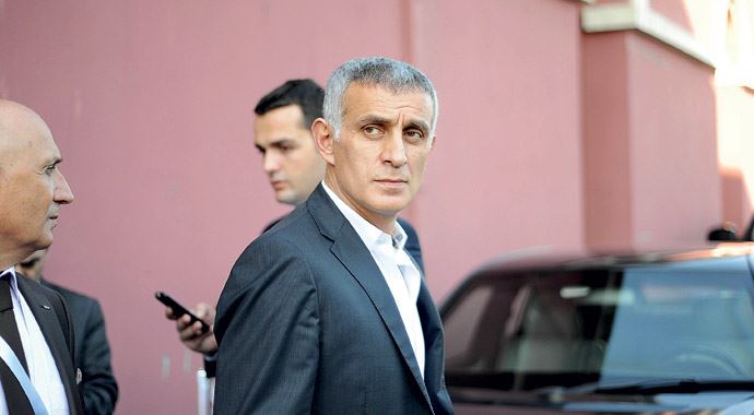 Hacıosmanoğlu'ndan şok çıkış, 'Takımı ligden çekerim' Hacıosmanoğlu'ndan şok çıkış, 'Takımı ligden çekerim'