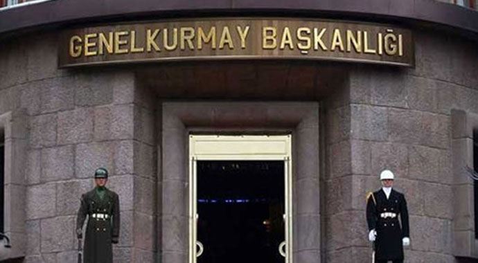 Uludere'de askeri üsse taciz ateşi Uludere'de askeri üsse taciz ateşi