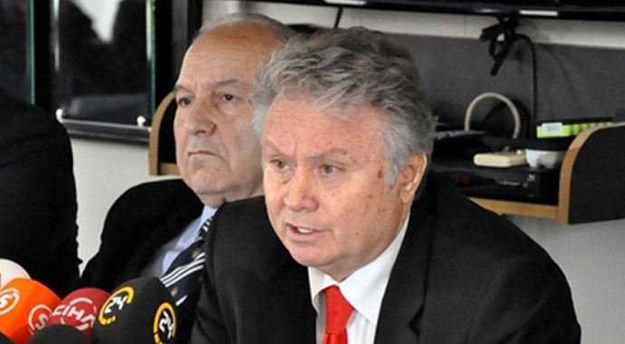 Beşiktaş'ta olay sözler, 'Deniz bitti, dibe vurduk' Beşiktaş'ta olay sözler, 'Deniz bitti, dibe vurduk'