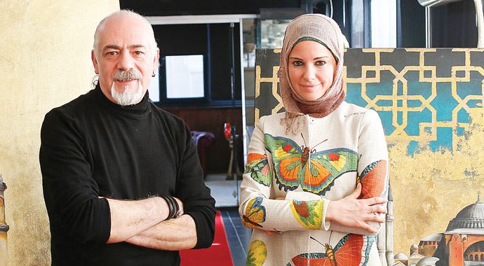 Saç teline resim yapan sanatçı Hasan Kale; İstanbul kelebeğin kanatlarında Saç teline resim yapan sanatçı Hasan Kale; İstanbul kelebeğin kanatlarında