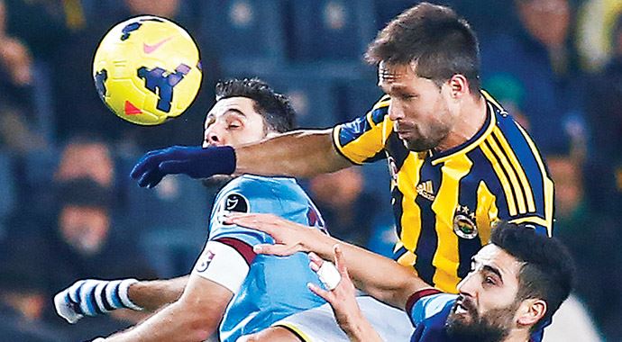Fenerbahçe ile Trabzonspor&#039;un Kadıköy&#039;deki randevusu golsüz bitti