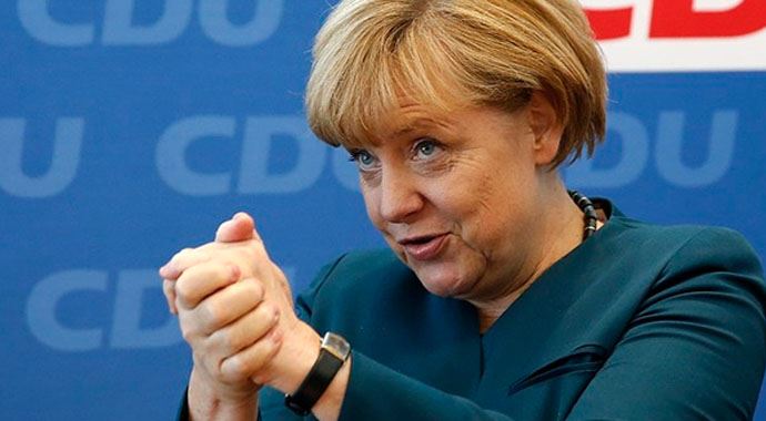 Merkel Türkiye'ye övgüler yağdırdı! Merkel Türkiye'ye övgüler yağdırdı!