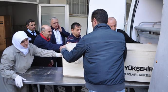Müzeyyen Senar öldü, oğlu gözyaşlarını tutamadı Müzeyyen Senar öldü, oğlu gözyaşlarını tutamadı