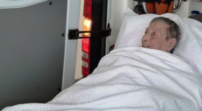Müzeyyen Senar'ın cenazesi İstanbul'a getirildi Müzeyyen Senar'ın cenazesi İstanbul'a getirildi