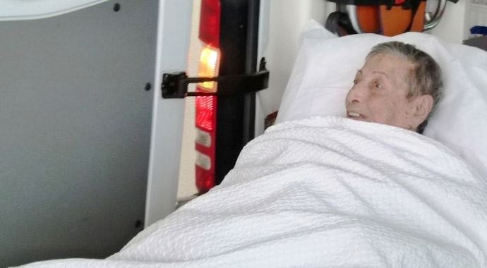 Müzeyyen Senar'ın Cenazesi İstanbul'a getirildi (Müzeyyen Senar kimdir) Müzeyyen Senar'ın Cenazesi İstanbul'a getirildi (Müzeyyen Senar kimdir)