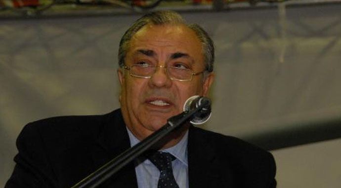 Tuğrul Türkeş'ten başkanlık eleştirisi Tuğrul Türkeş'ten başkanlık eleştirisi