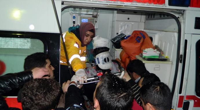 Düğün dönüşü kazanın bilançosu, 4 ölü 3 de yaralı Düğün dönüşü kazanın bilançosu, 4 ölü 3 de yaralı