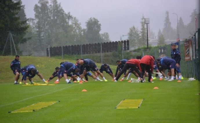 Rize, Beşiktaş'ı bıraktı, Fenerbahçe'ye başladı! Rize, Beşiktaş'ı bıraktı, Fenerbahçe'ye başladı!