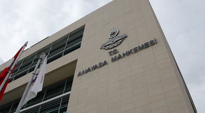 Anayasa Mahkemesi&#039;nden skandal hata!