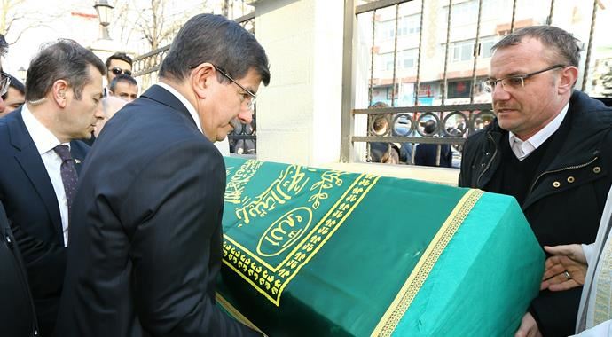Başbakan Davutoğlu'nun acı günü Başbakan Davutoğlu'nun acı günü