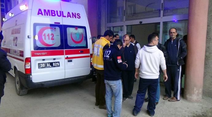 Şemdinli'de bir asker intihar etti Şemdinli'de bir asker intihar etti