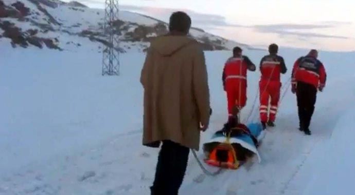 Nemrut Dağı'nda mahsur kalan TRT çalışanı böyle kurtarıldı