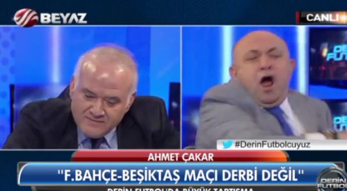 Derin Futbol'da böyle kavga görülmedi! Derin Futbol'da böyle kavga görülmedi!