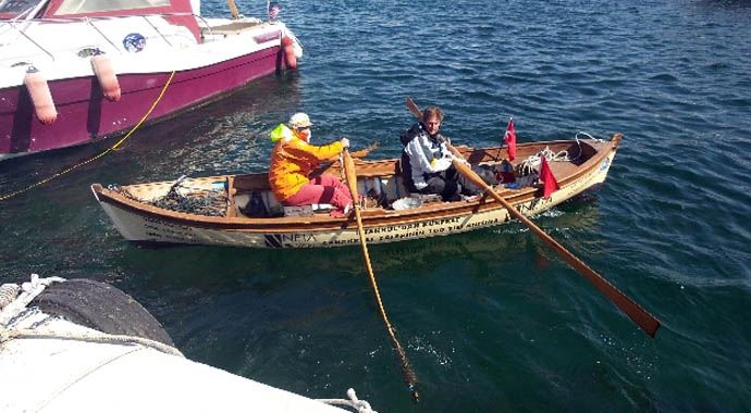  İstanbul'dan Çanakkale'ye kürek çektiler