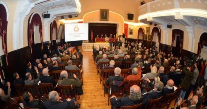 Galatasaray'ın divan kurulu toplantısı başladı Galatasaray'ın divan kurulu toplantısı başladı