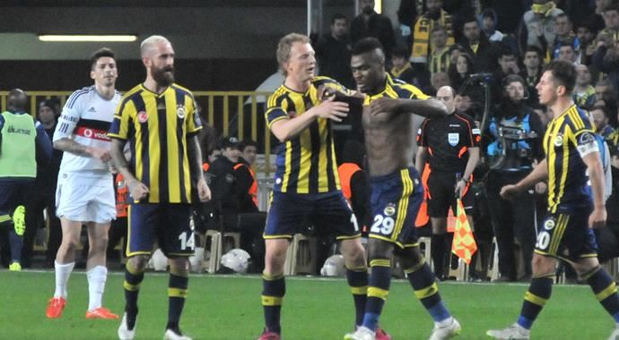 Emenike'de flaş gelişme! Yarın saat 13:40'ta Emenike'de flaş gelişme! Yarın saat 13:40'ta