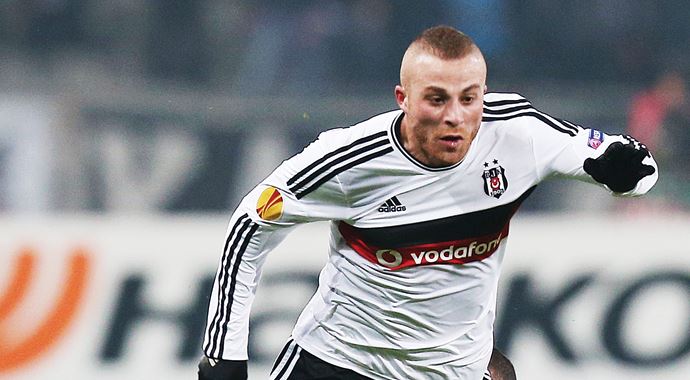 Gökhan Töre Paris yolcusu!