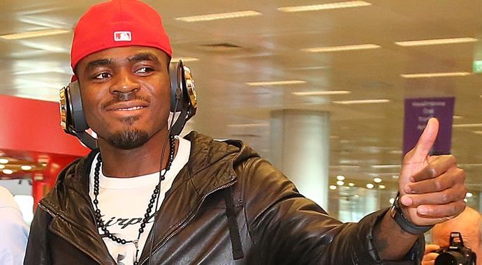 Rap yıldızı değil Emenike Rap yıldızı değil Emenike