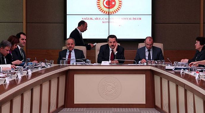 Binlerce kadın memura yarı zamanlı çalışma müjdesi