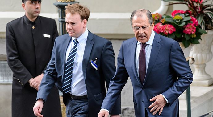 Lavrov: 'Anlaşma için büyük şans var' Lavrov: 'Anlaşma için büyük şans var'