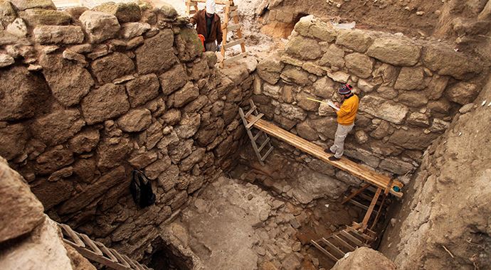 Lübnan'da tarih öncesine ait eserler bulundu